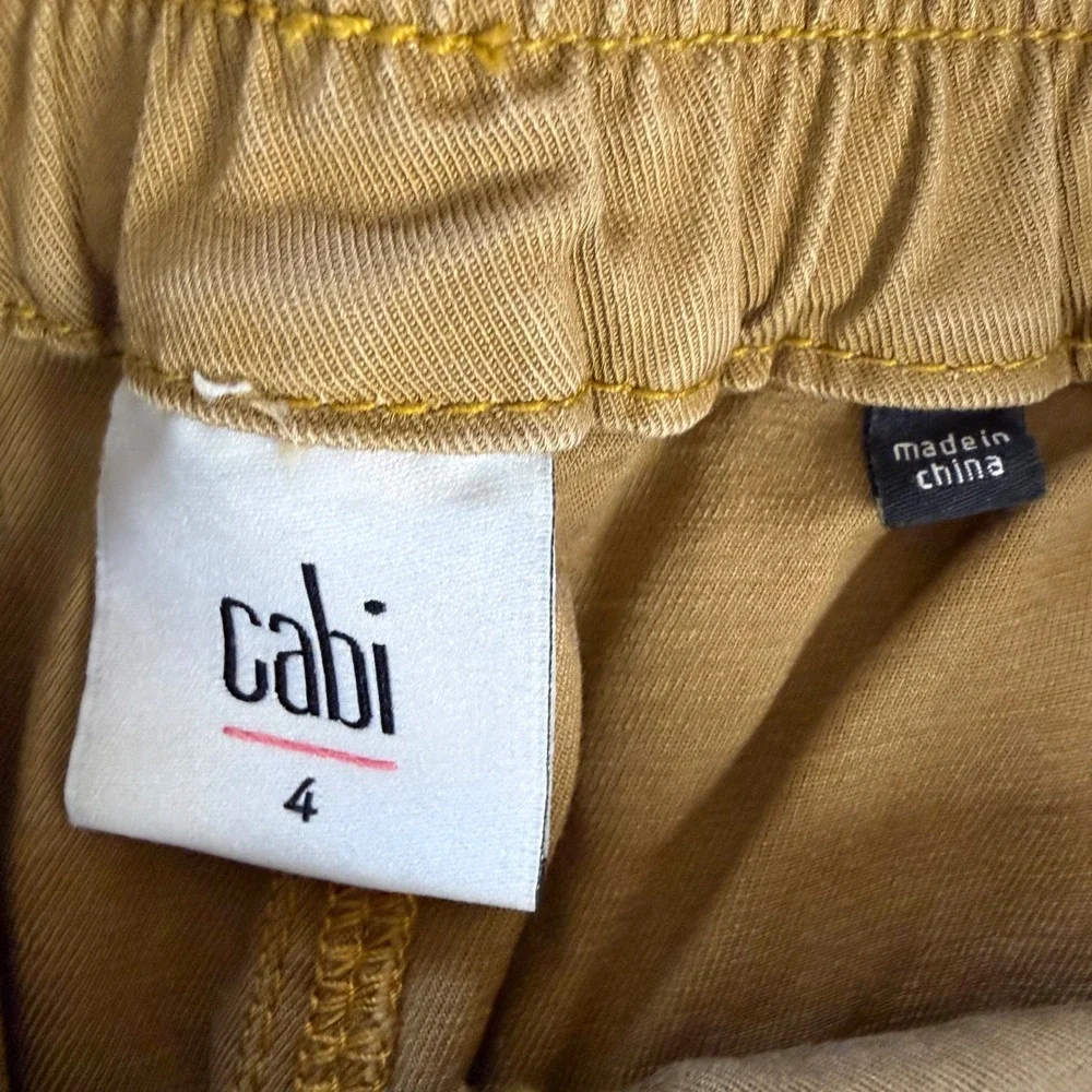 Cabi 5693 Women Tan Brown Utility Cropped Trousers Pants Size 4 Relaxed Fit